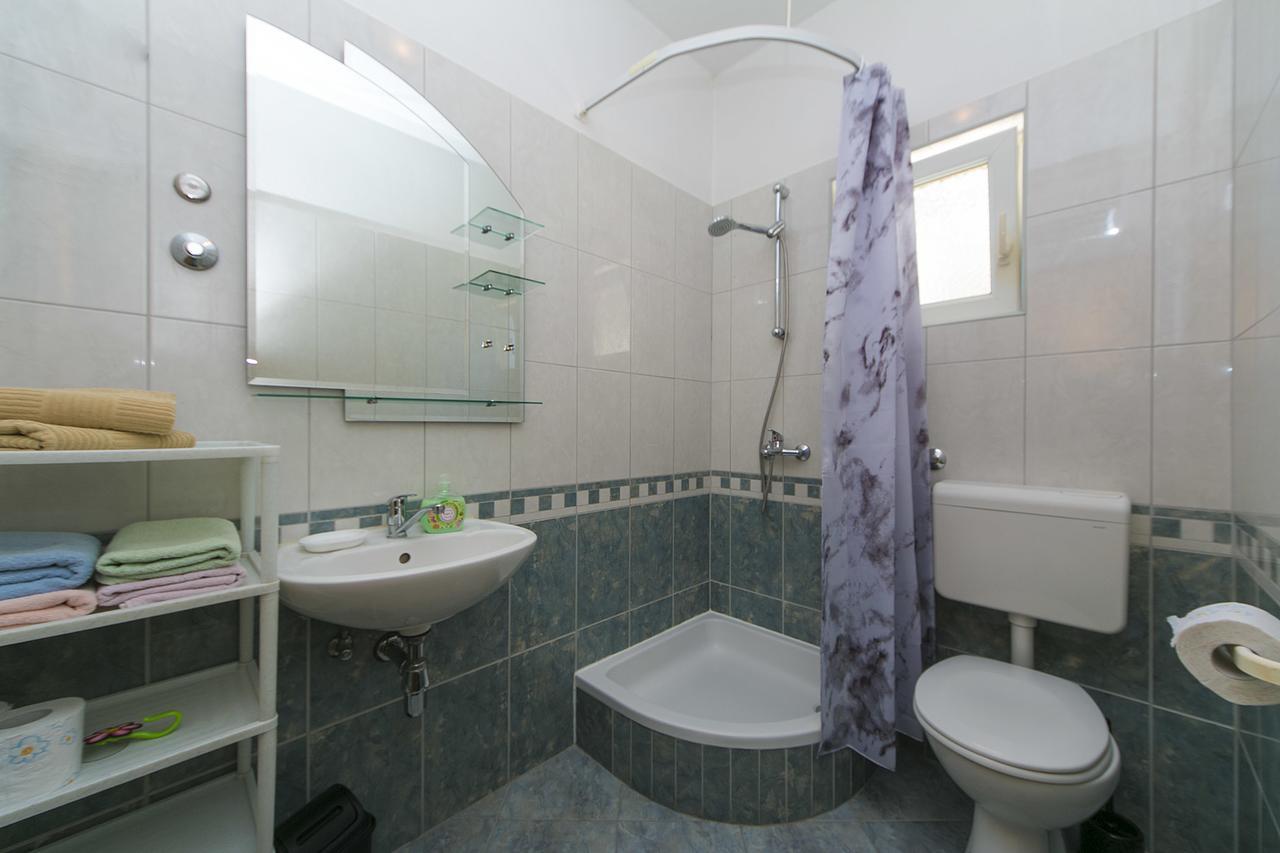 Apartment "San Marino" Baska Voda Exterior photo